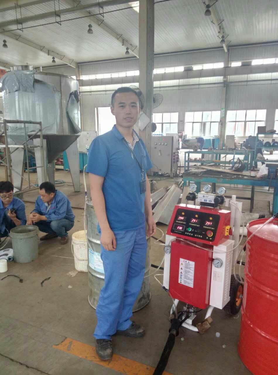 聚氨酯喷涂机 聚氨酯喷涂机