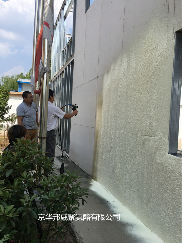 聚氨酯喷涂设备